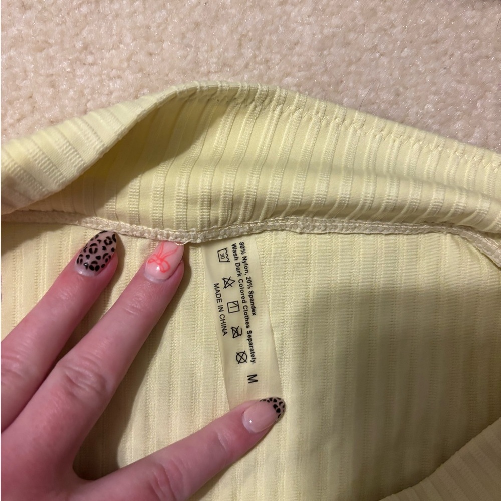 Yellow Ribbed Bikini Set - Picture 3 of 4